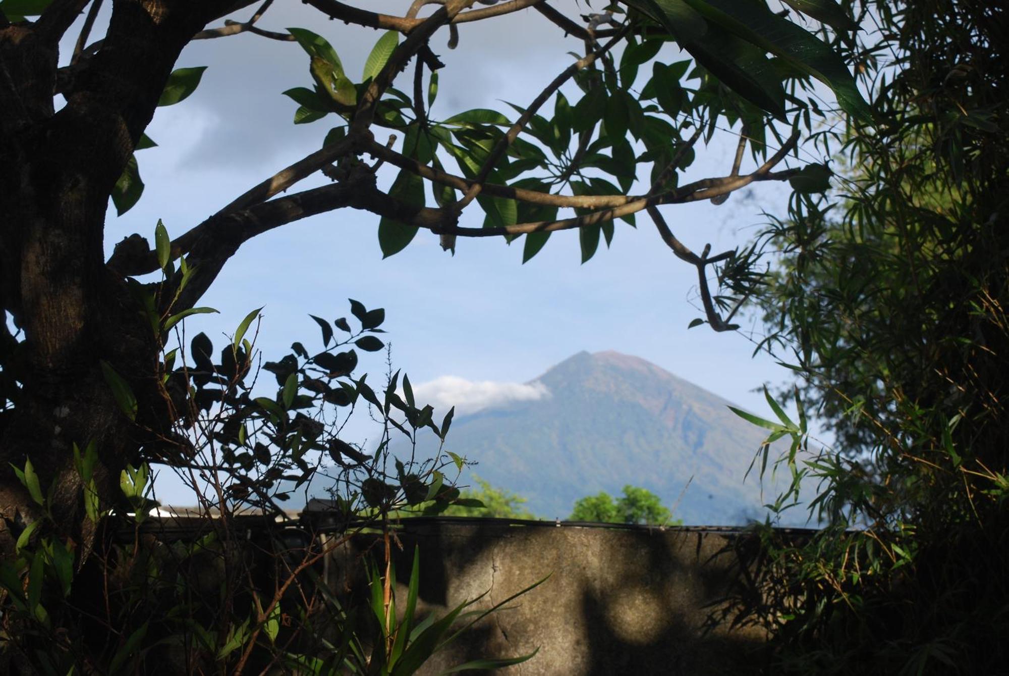 Dalum Homestay Amed Exterior foto