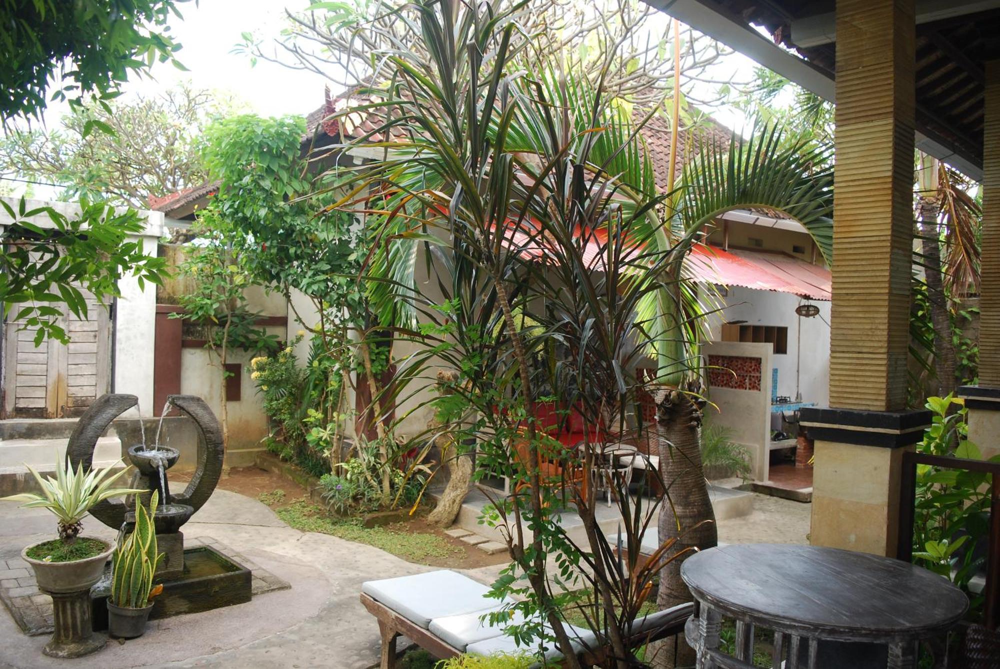 Dalum Homestay Amed Exterior foto