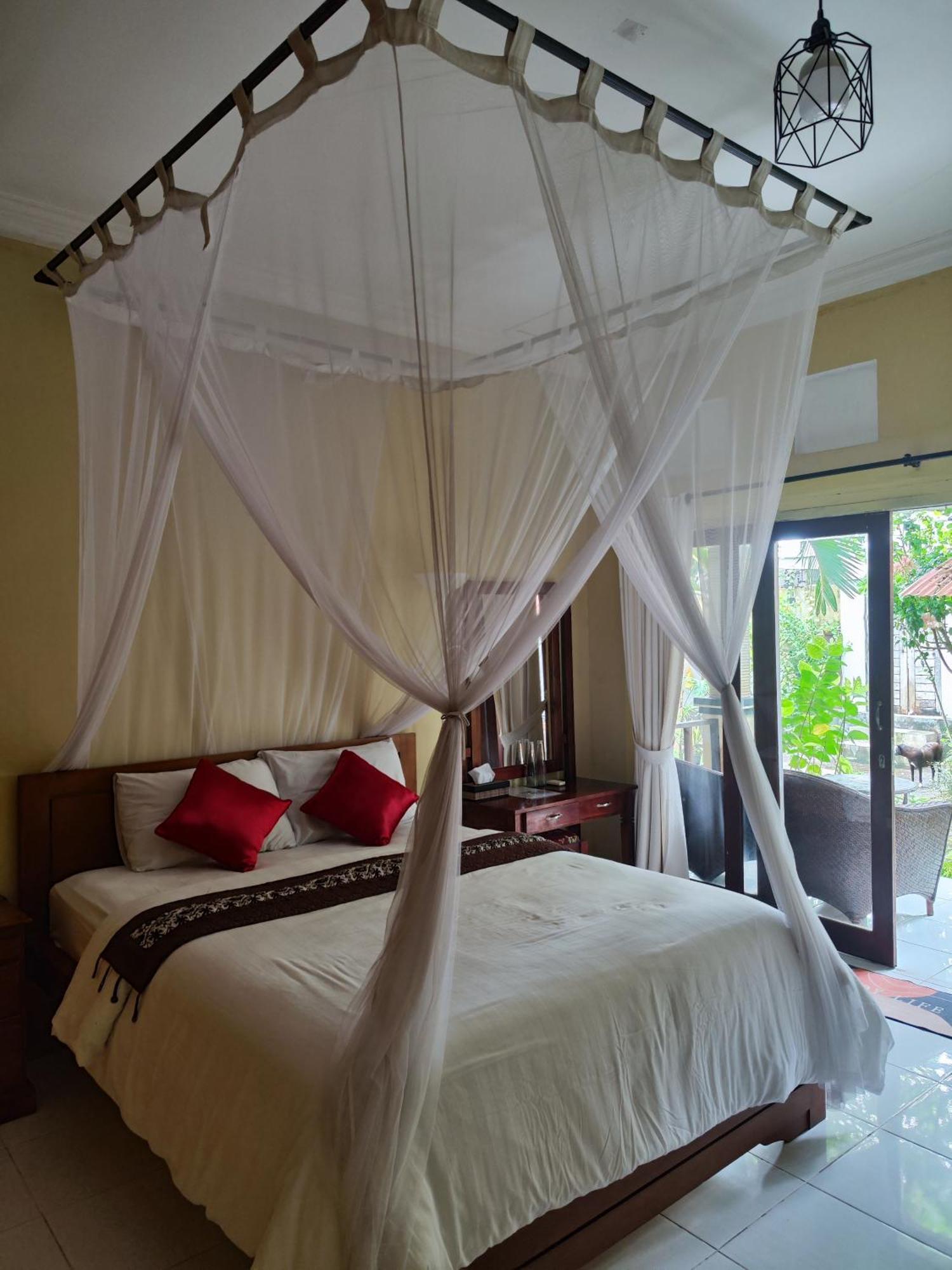 Dalum Homestay Amed Exterior foto
